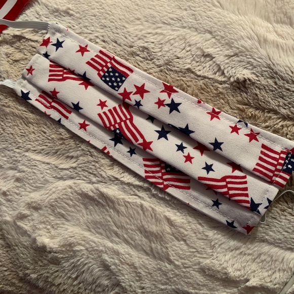 PROTECTIVE FACE MASK - Picture 2 of 5